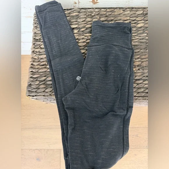 Stylish Black Leggings - Picture 1 of 3